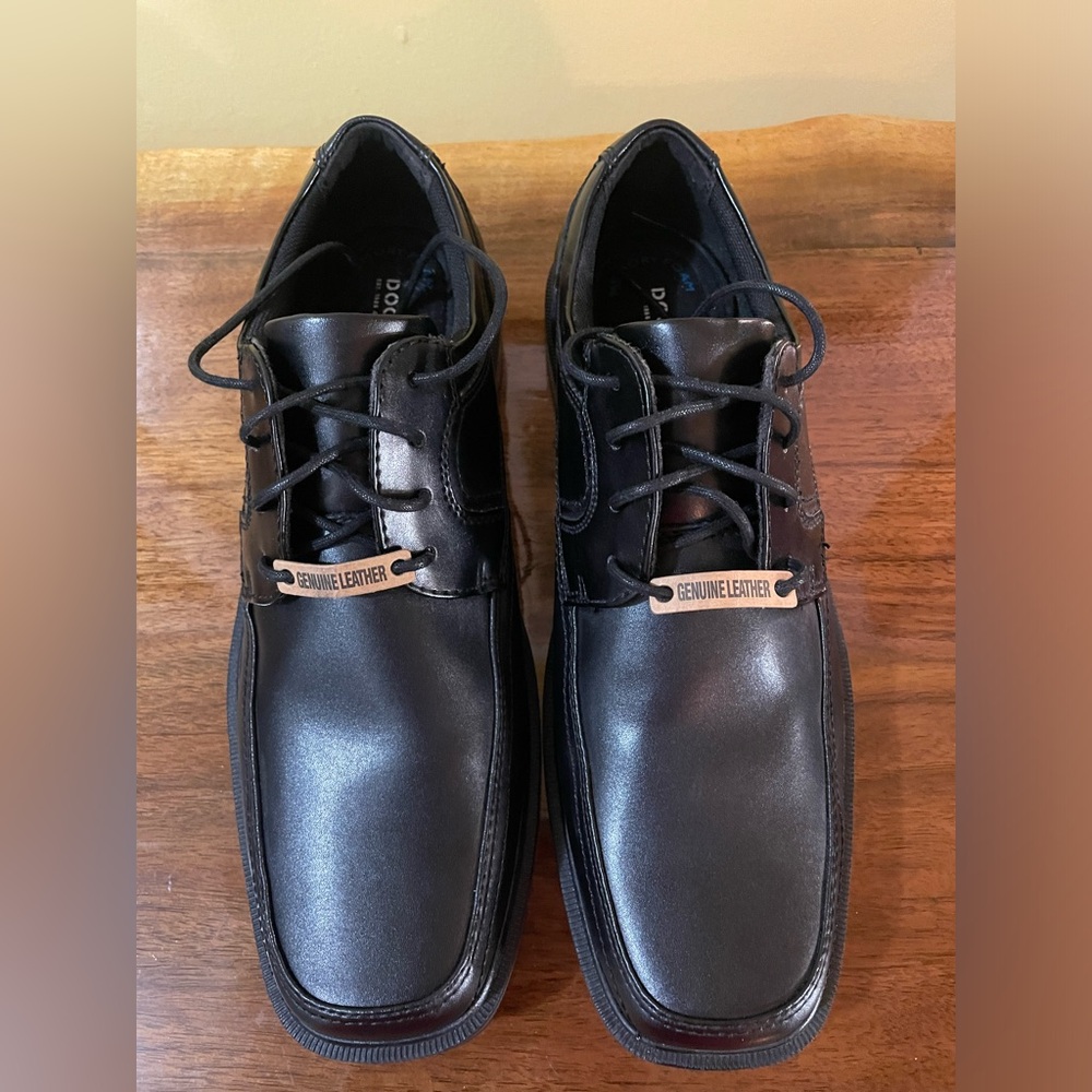 New Without Box Dockers Manvel Oxford Leather Men's Memory Foam Size 11 Shoes